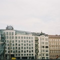 F1060005