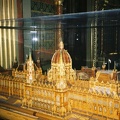 F1040024
