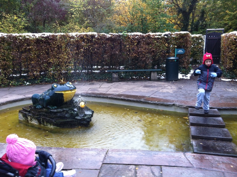 2012-10-28 15.33.03