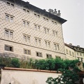 F1010002