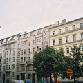F1010023