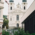 F1040018