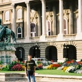 F1040027