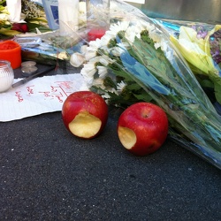 October 6, Apple Store