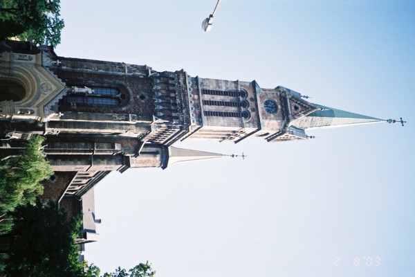 F1010032