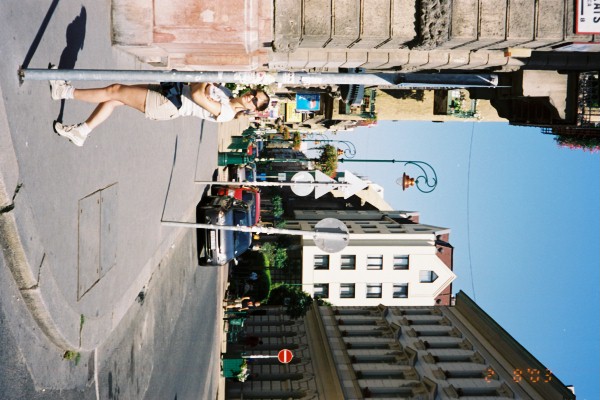 F1010035