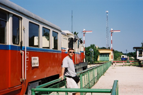 F1020021