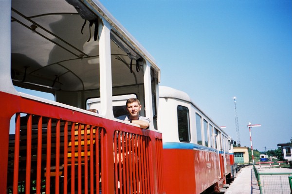 F1020022