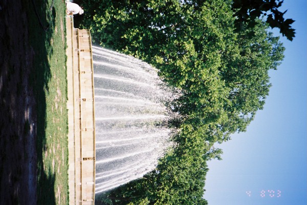 F1050004